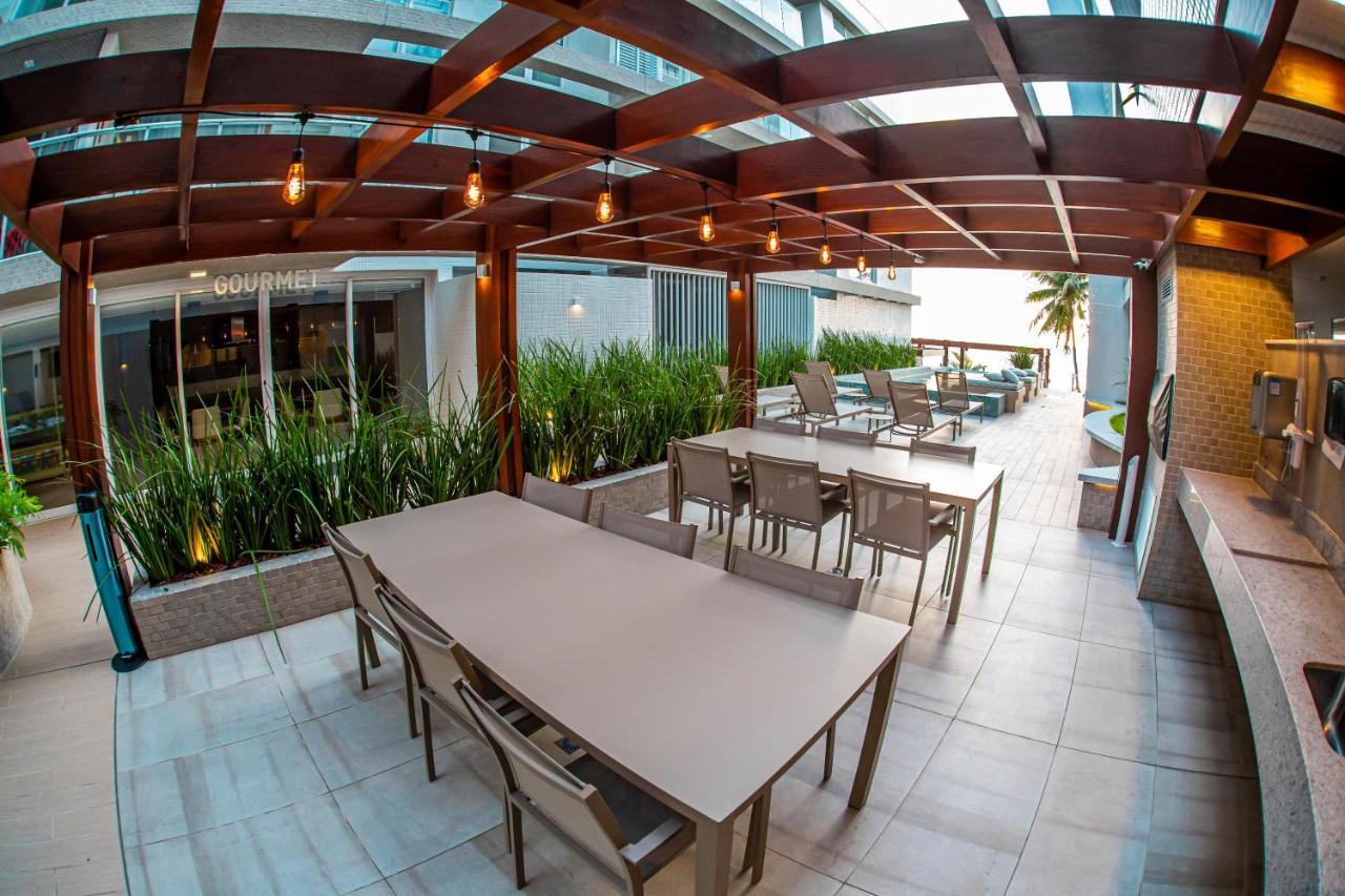 Apartamento Apto Com Jacuzzi Na Beira Mar De No Branco Haus